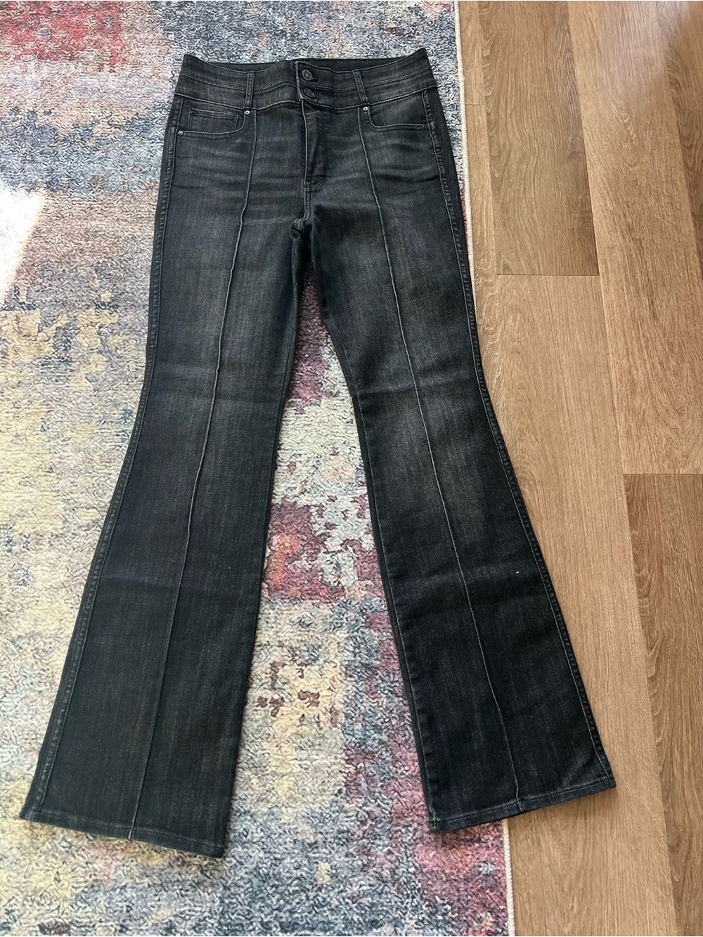 Women’s Dark Gray Flared Jeans White House, black market Size 8